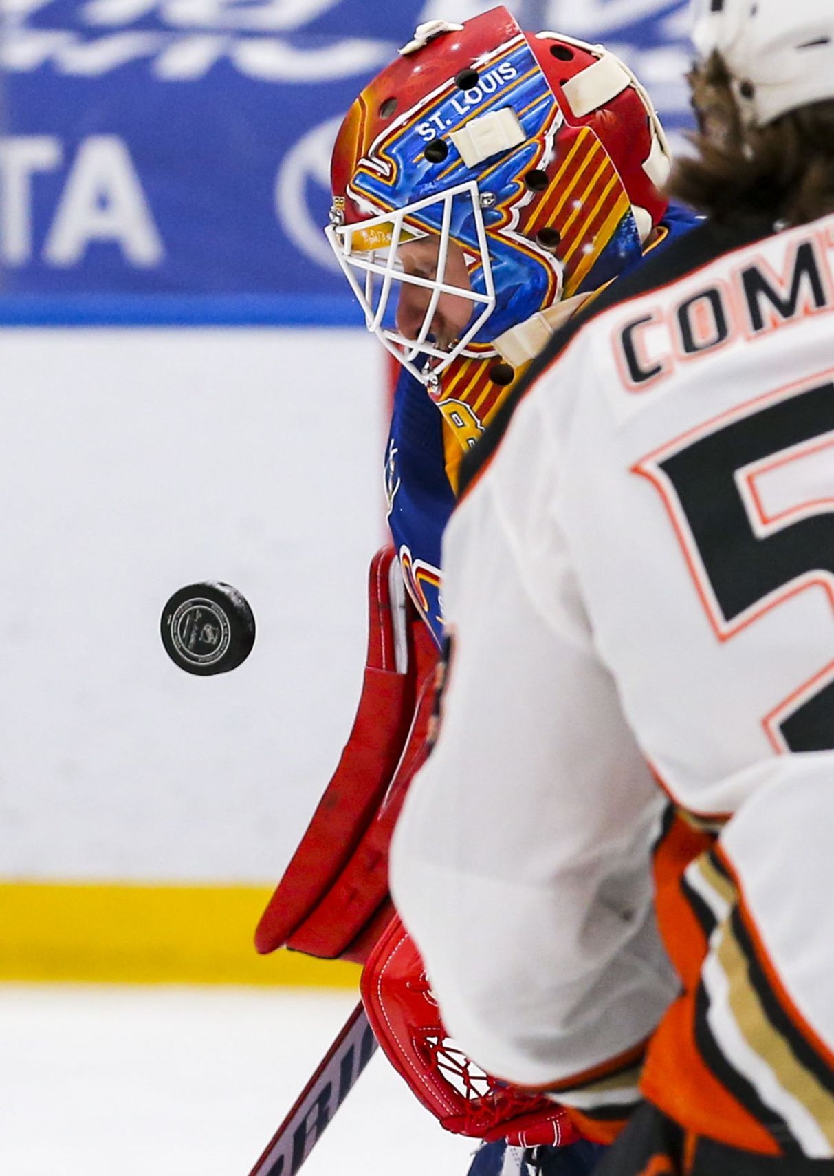Blues don't clinch; fall in shootout